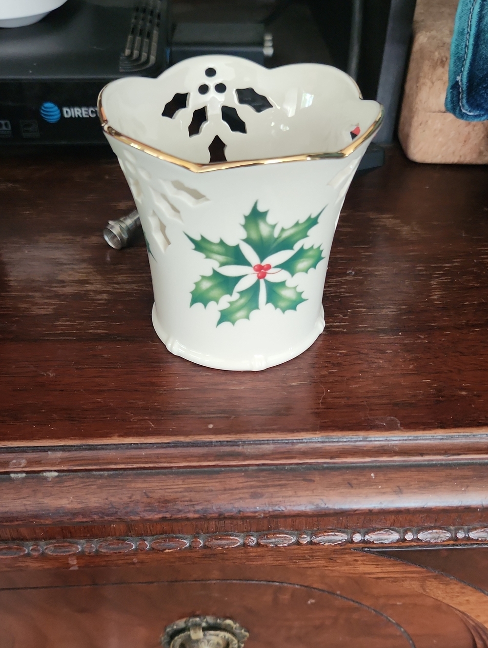 Lenox Ivory Holiday Porcelain Votive